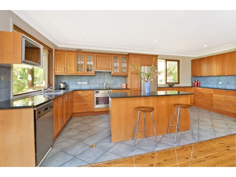 7b Loquat Valley Road, Bayview NSW 2104