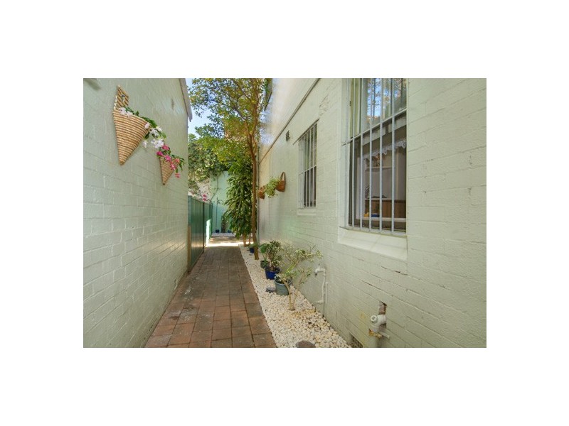 2/15 Anzac Parade, Kensington NSW 2033