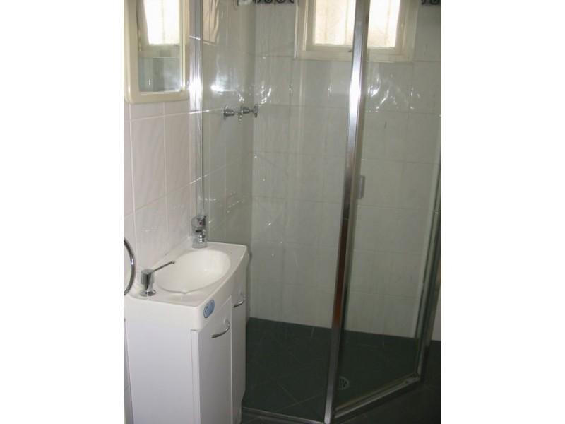 74B Anzac Parade, Kensington NSW 2033