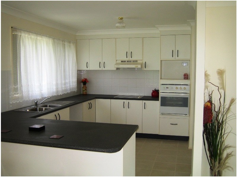 15 Douglas Street, Russell Island QLD 4184