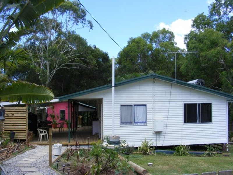 2 Alistair, Macleay Island QLD 4184