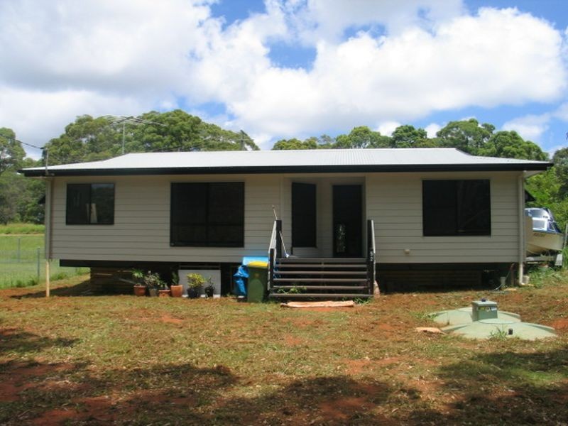 52 Kings Road, Russell Island QLD 4184