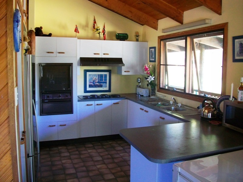 1 Gay Tce, Russell Island QLD 4184
