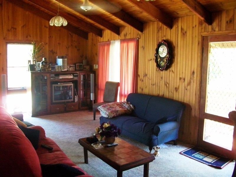 1 Gay Tce, Russell Island QLD 4184
