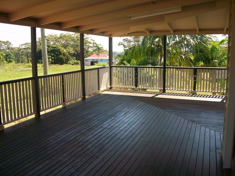 1 Willes St, Russell Island QLD 4184