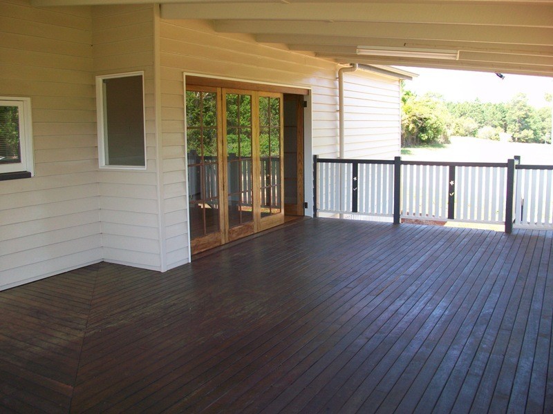 1 Willes St, Russell Island QLD 4184