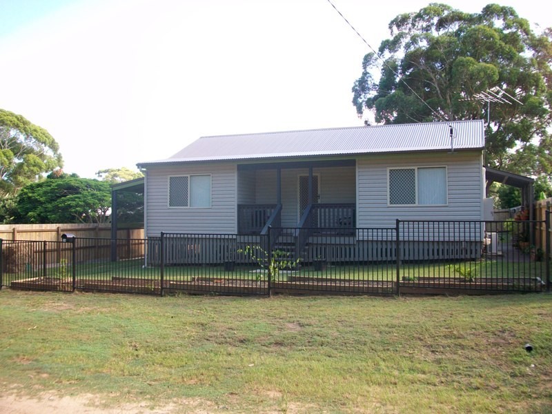 19 Pia Street, Russell Island QLD 4184