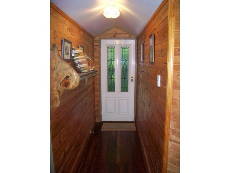9 Panorama Av, Russell Island QLD 4184
