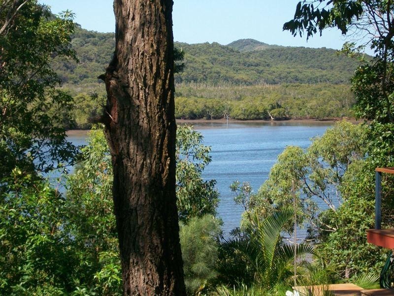 72 Oasis Drive, Russell Island QLD 4184