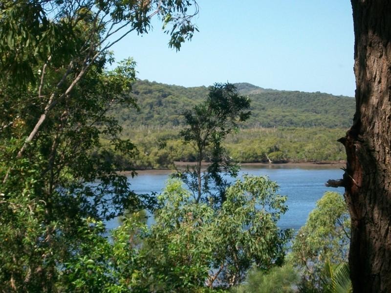 72 Oasis Drive, Russell Island QLD 4184