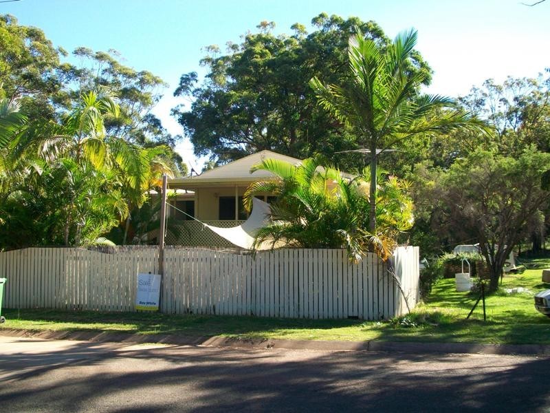 20 Jasper Street, Russell Island QLD 4184