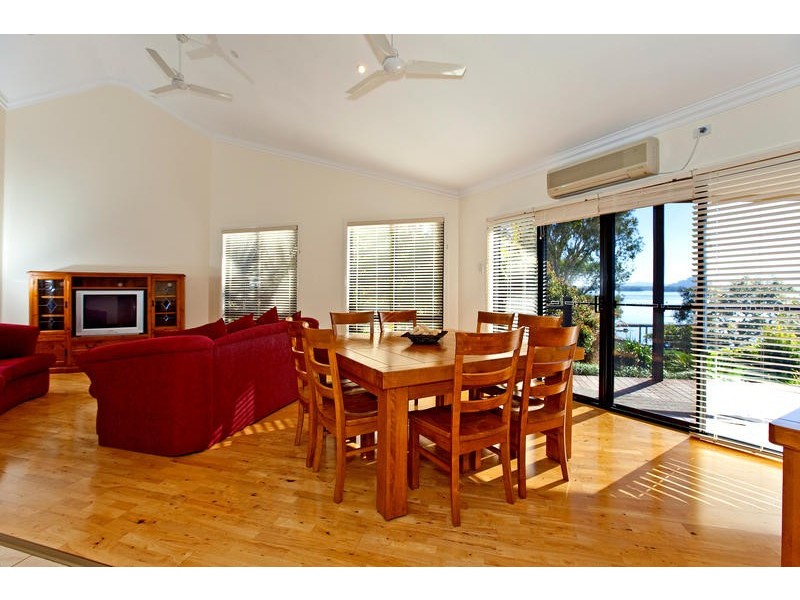 49 Wahine Drive, Russell Island QLD 4184