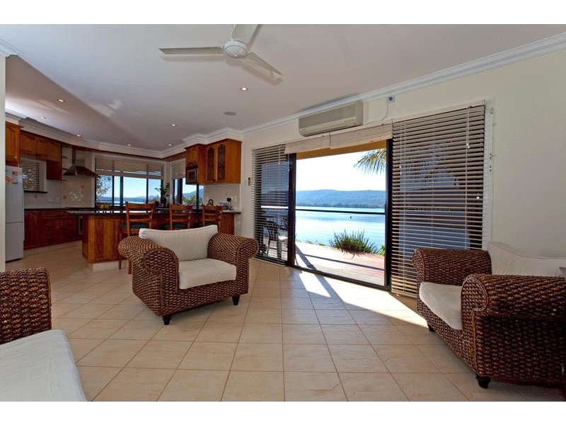 49 Wahine Drive, Russell Island QLD 4184