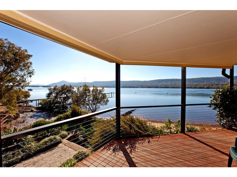 49 Wahine Drive, Russell Island QLD 4184