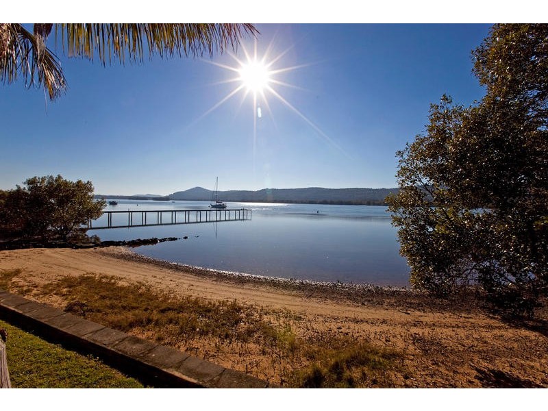49 Wahine Drive, Russell Island QLD 4184