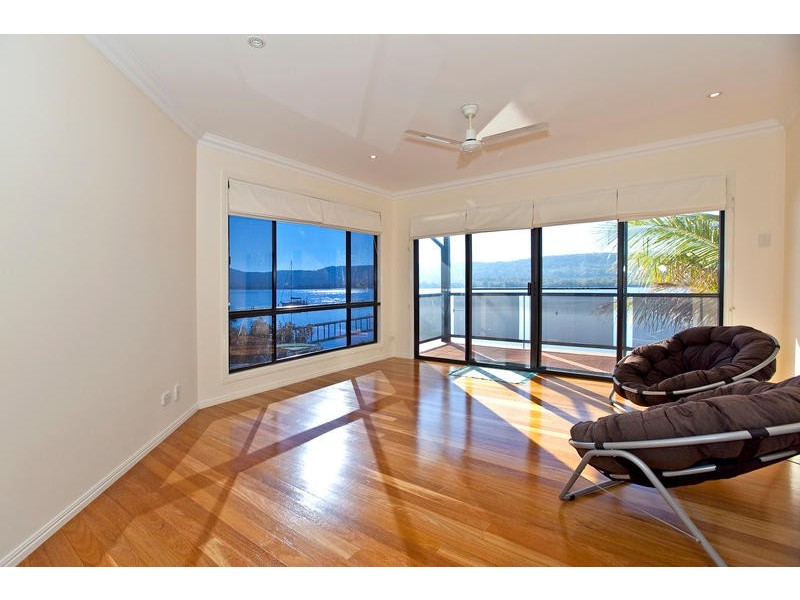 49 Wahine Drive, Russell Island QLD 4184