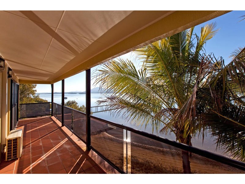 49 Wahine Drive, Russell Island QLD 4184