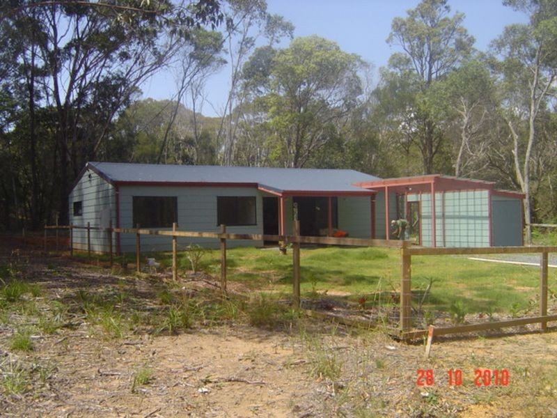 13 Boronia Ave, Russell Island QLD 4184