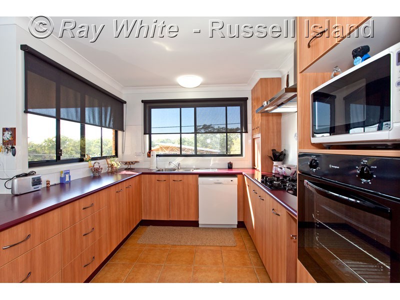 7 Alice Street, Russell Island QLD 4184