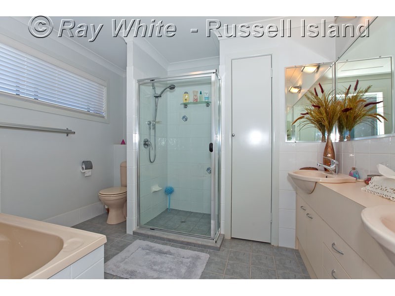 7 Alice Street, Russell Island QLD 4184