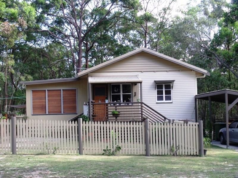 14 Cook Avenue, Russell Island QLD 4184