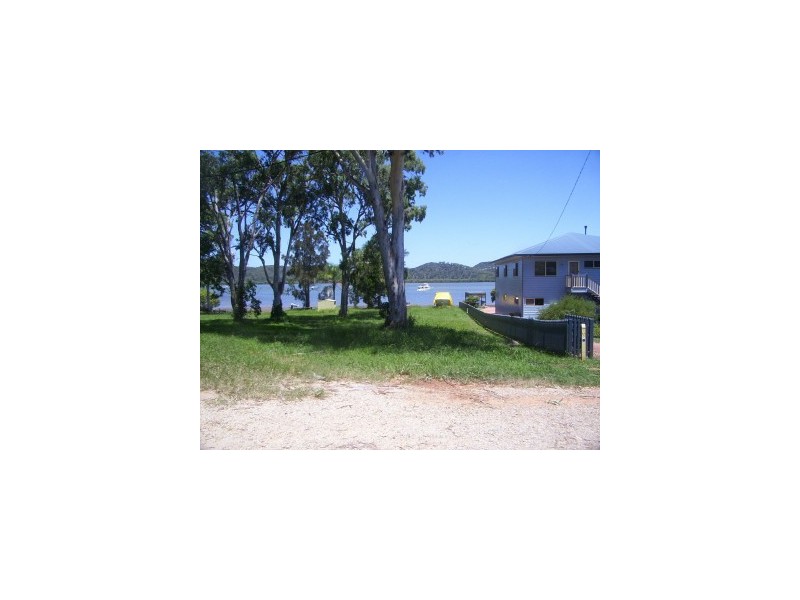 32 Emerson Street, Russell Island QLD 4184