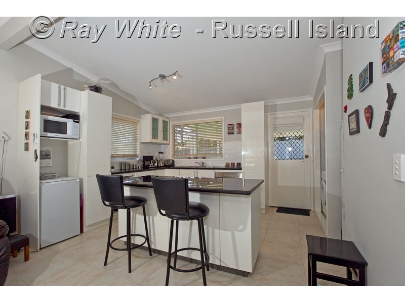25 Borrows Street, Russell Island QLD 4184