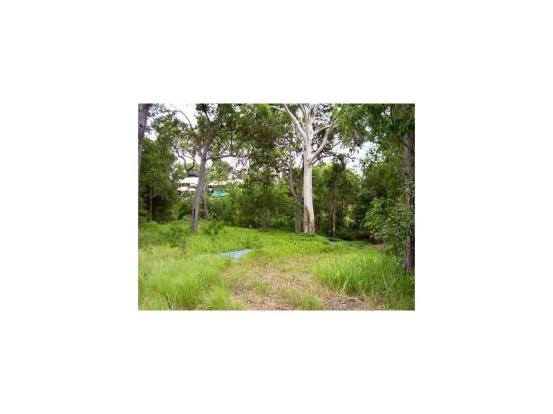 73 Eastbourne Tce, Macleay Island QLD 4184