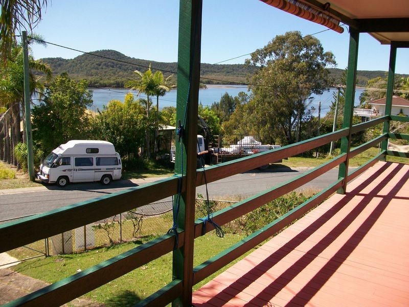 3 Schooner Street, Russell Island QLD 4184