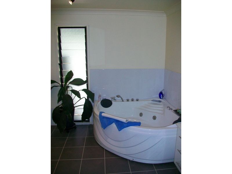 49 Hemp Hill Road, Russell Island QLD 4184