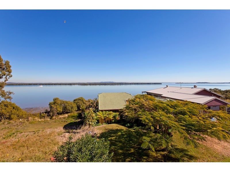 42 Mark Road, Russell Island QLD 4184