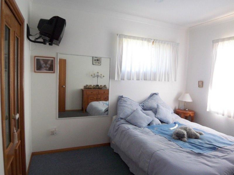 76 Crescent Dr, Russell Island QLD 4184