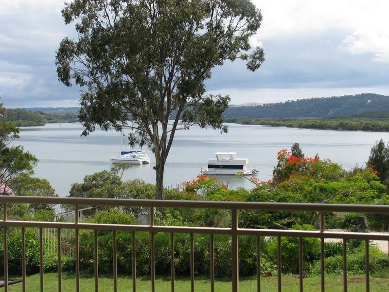 5 Jasper Street, Russell Island QLD 4184