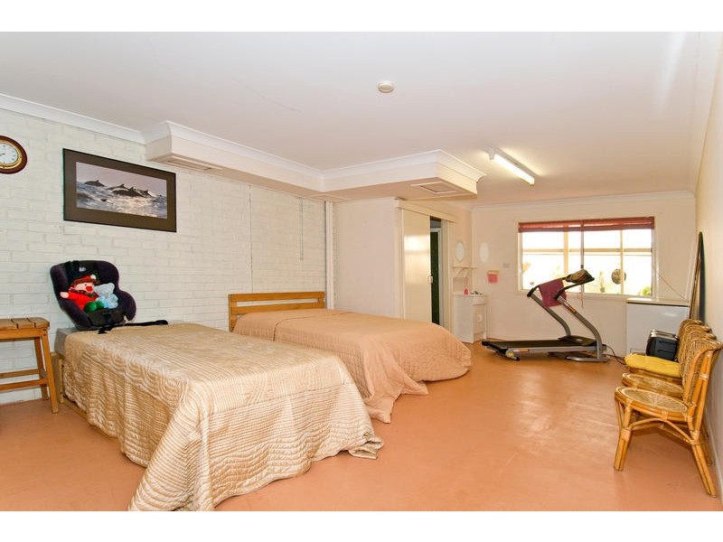 33 Bay Drive, Russell Island QLD 4184