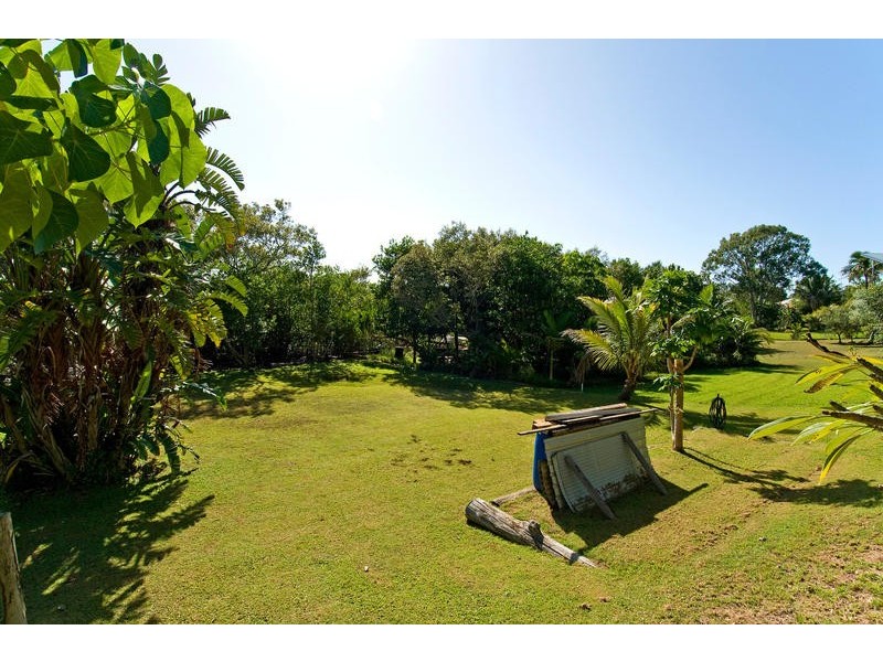 33 Bay Drive, Russell Island QLD 4184