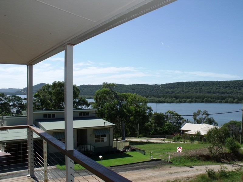 66 Seaward Drive, Russell Island QLD 4184