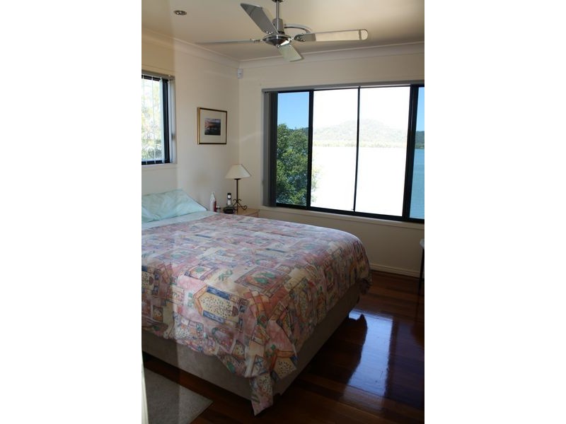 28 Oasis Drive, Russell Island QLD 4184