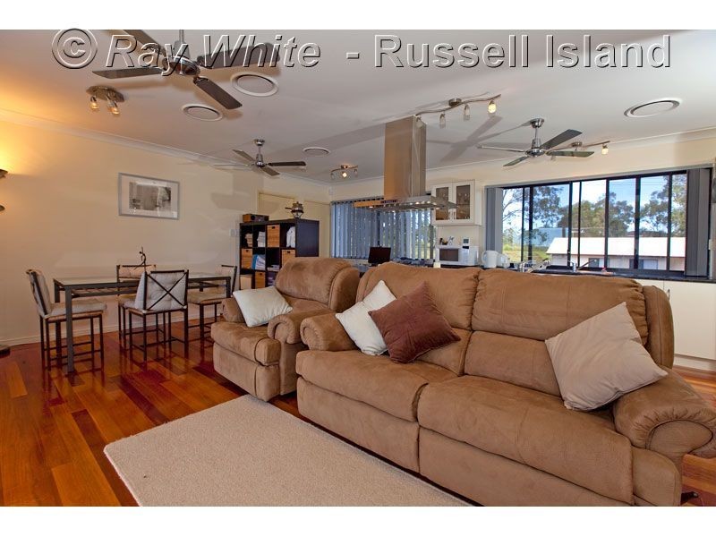 28 Oasis Drive, Russell Island QLD 4184