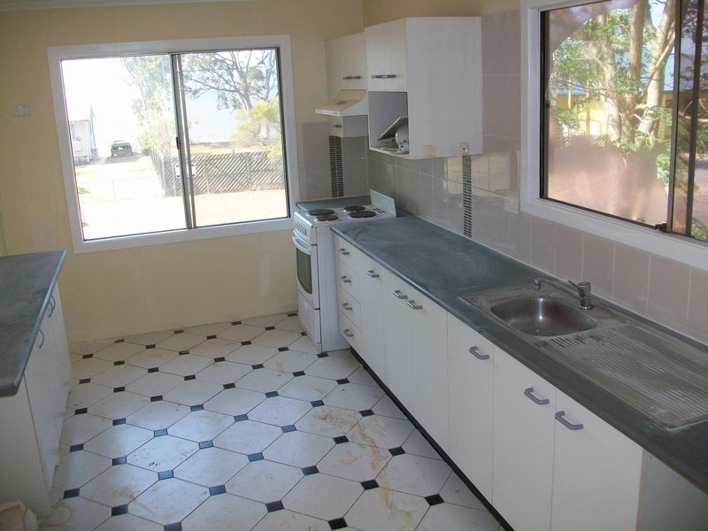 58 Bay Drive, Russell Island QLD 4184