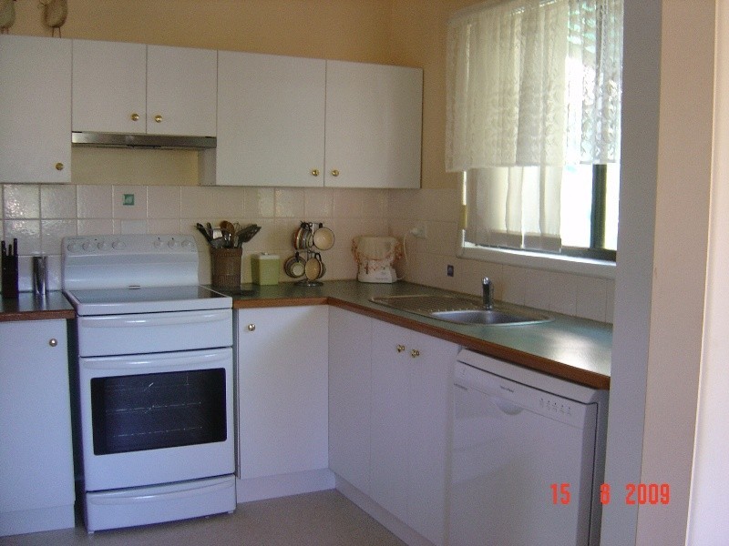 13 Michael Ave, Lamb Island QLD 4184