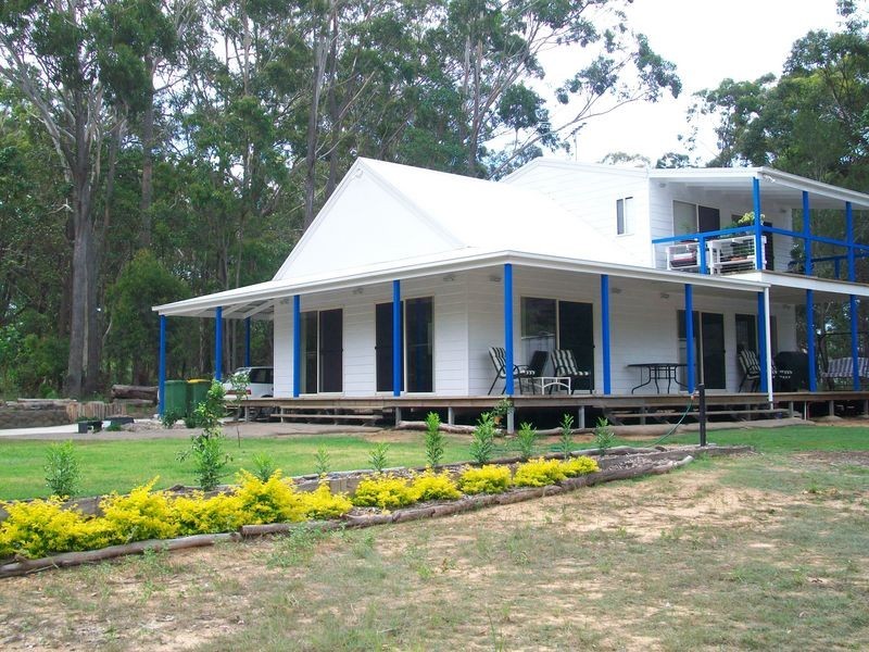 63 Bradman St, Russell Island QLD 4184