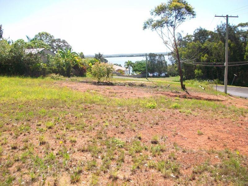 86 Kurrajong Rd, Russell Island QLD 4184