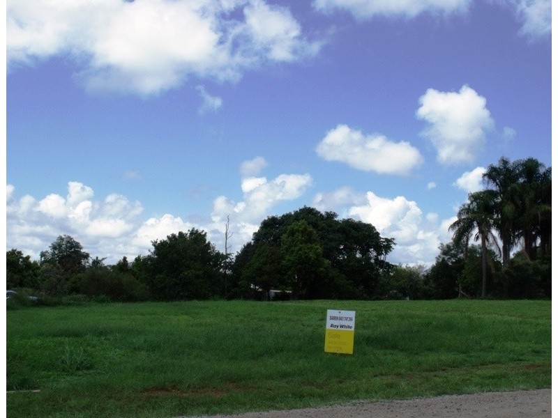 8 Highland St, Russell Island QLD 4184