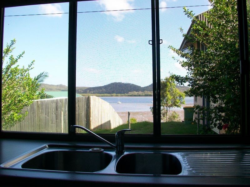 4 Emerson Street, Russell Island QLD 4184