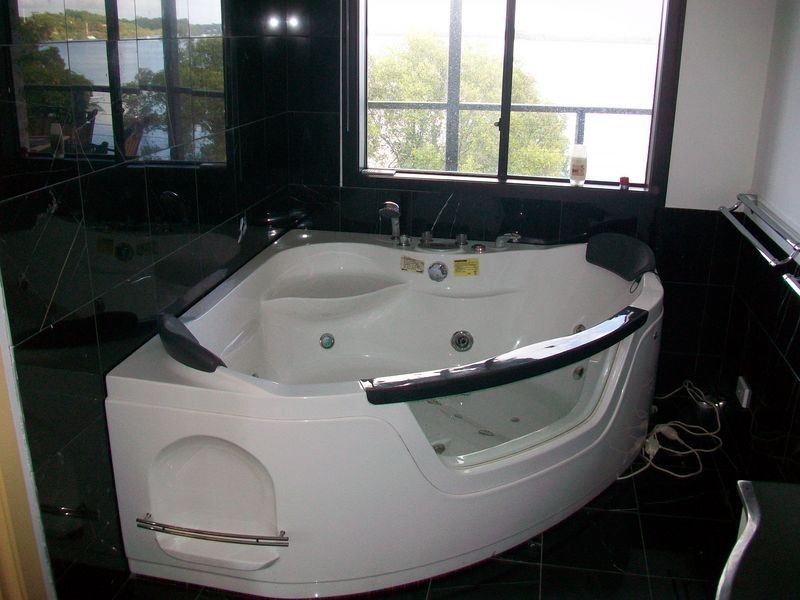 136 Canaipa Point Drive, Russell Island QLD 4184