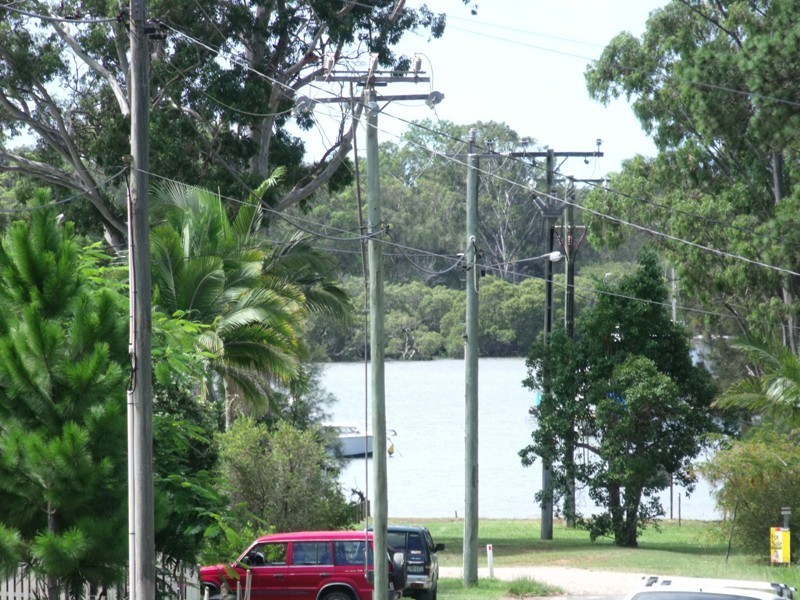 6 Douglas St, Russell Island QLD 4184