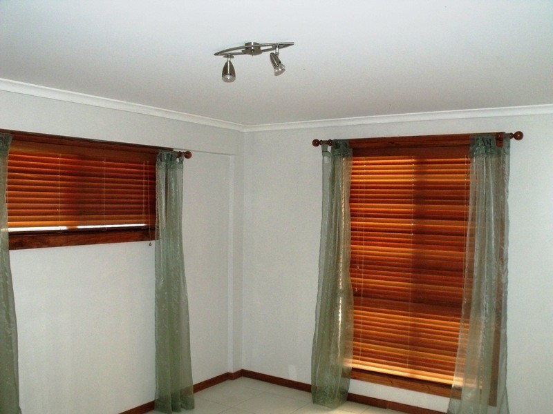 25 Diamond St, Russell Island QLD 4184