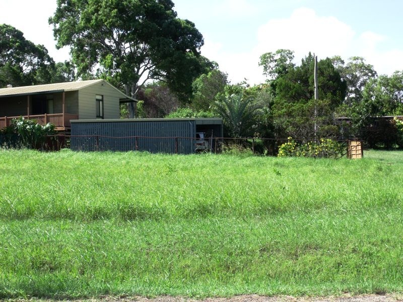 111 Canaipa Point Dr, Russell Island QLD 4184