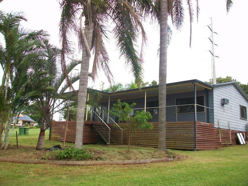 128 Canaipa Pt Dr, Russell Island QLD 4184