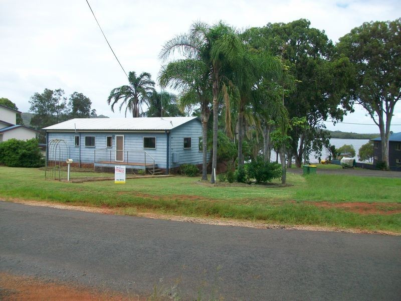 128 Canaipa Pt Dr, Russell Island QLD 4184